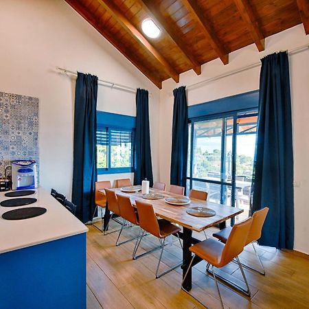 Ohn-Bar Guesthouse Amirim Bagian luar foto