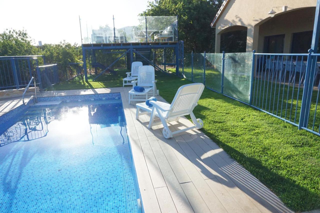 Ohn-Bar Guesthouse Amirim Bagian luar foto