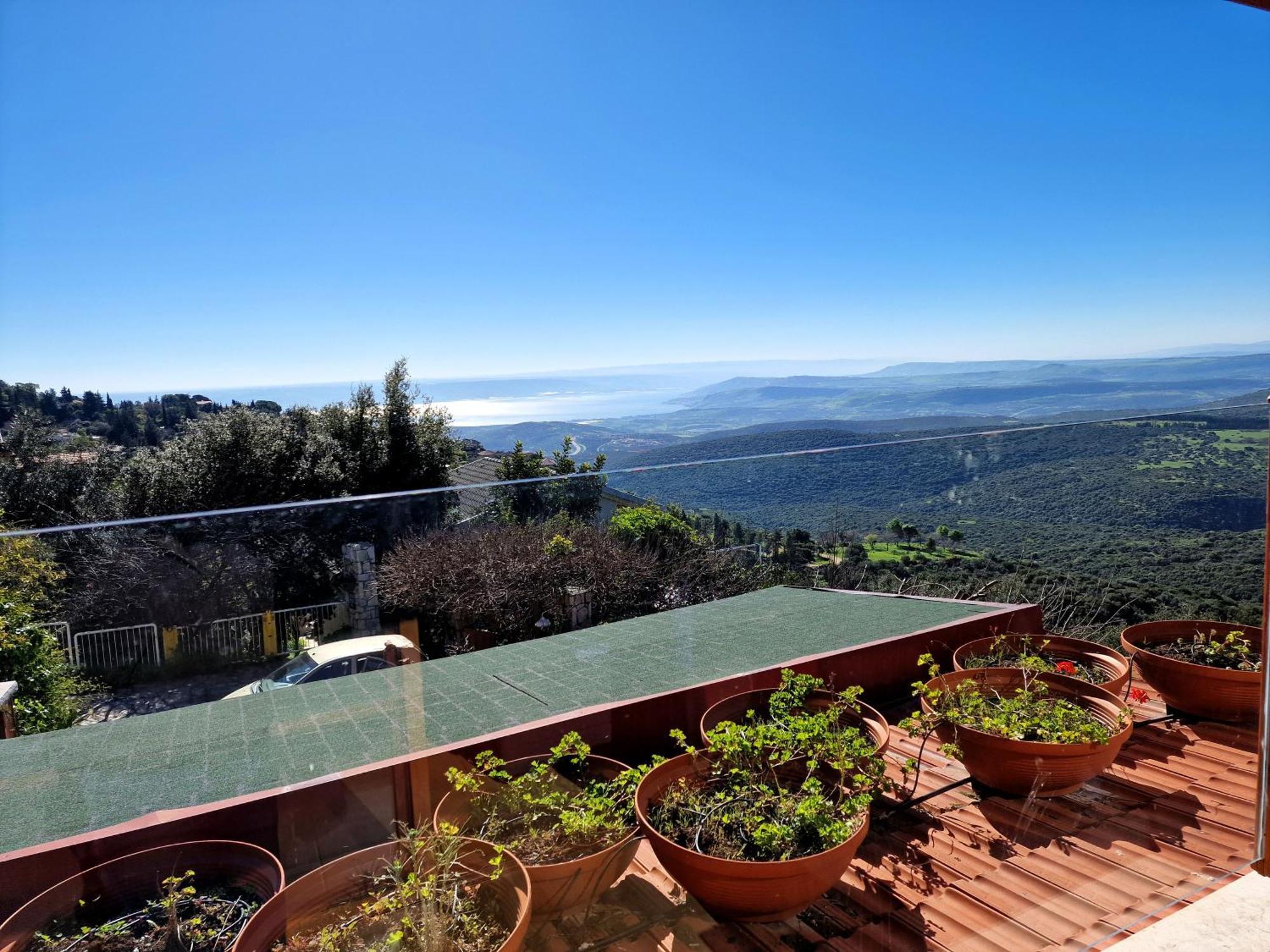 Ohn-Bar Guesthouse Amirim Bagian luar foto