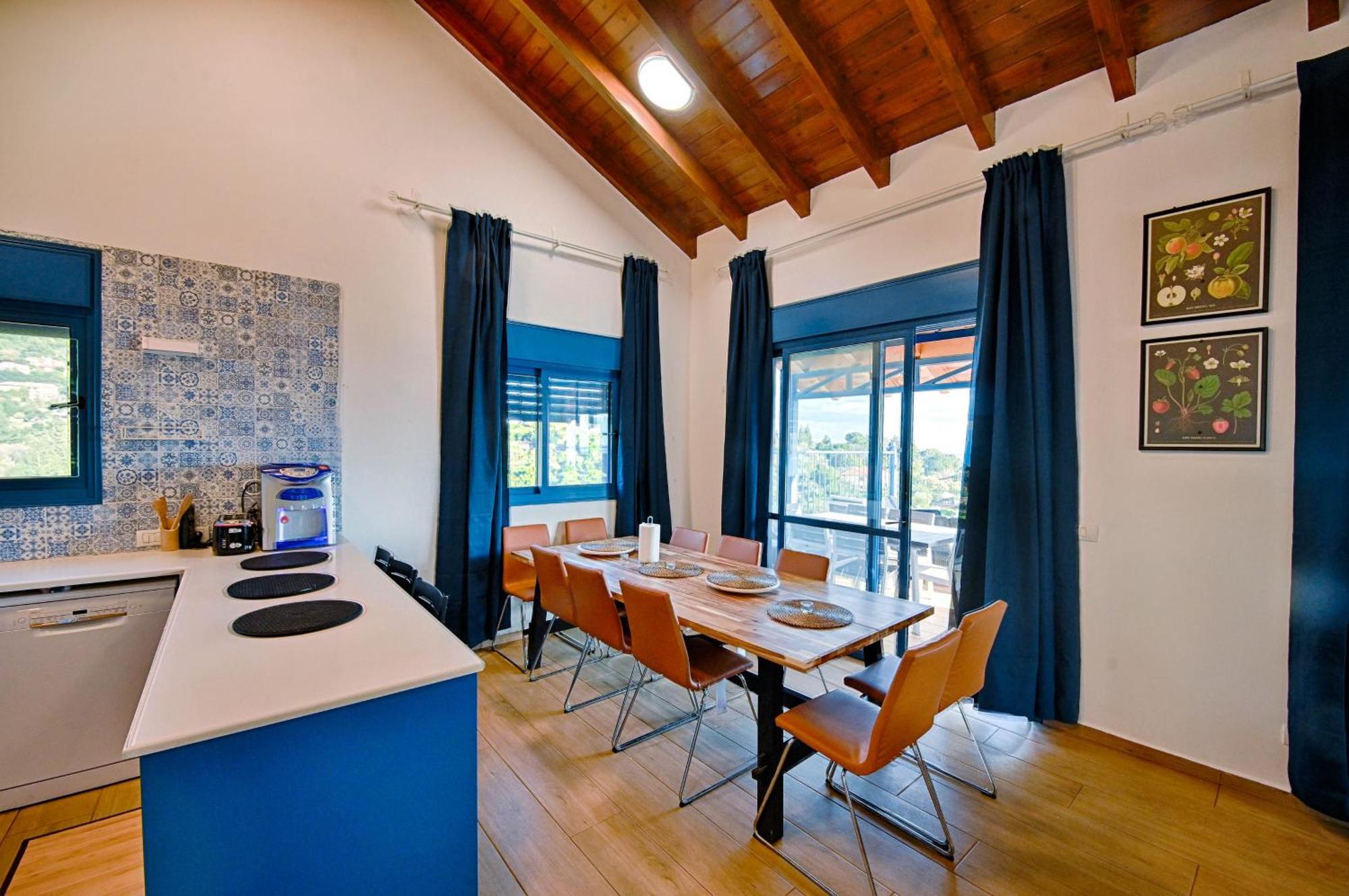 Ohn-Bar Guesthouse Amirim Bagian luar foto